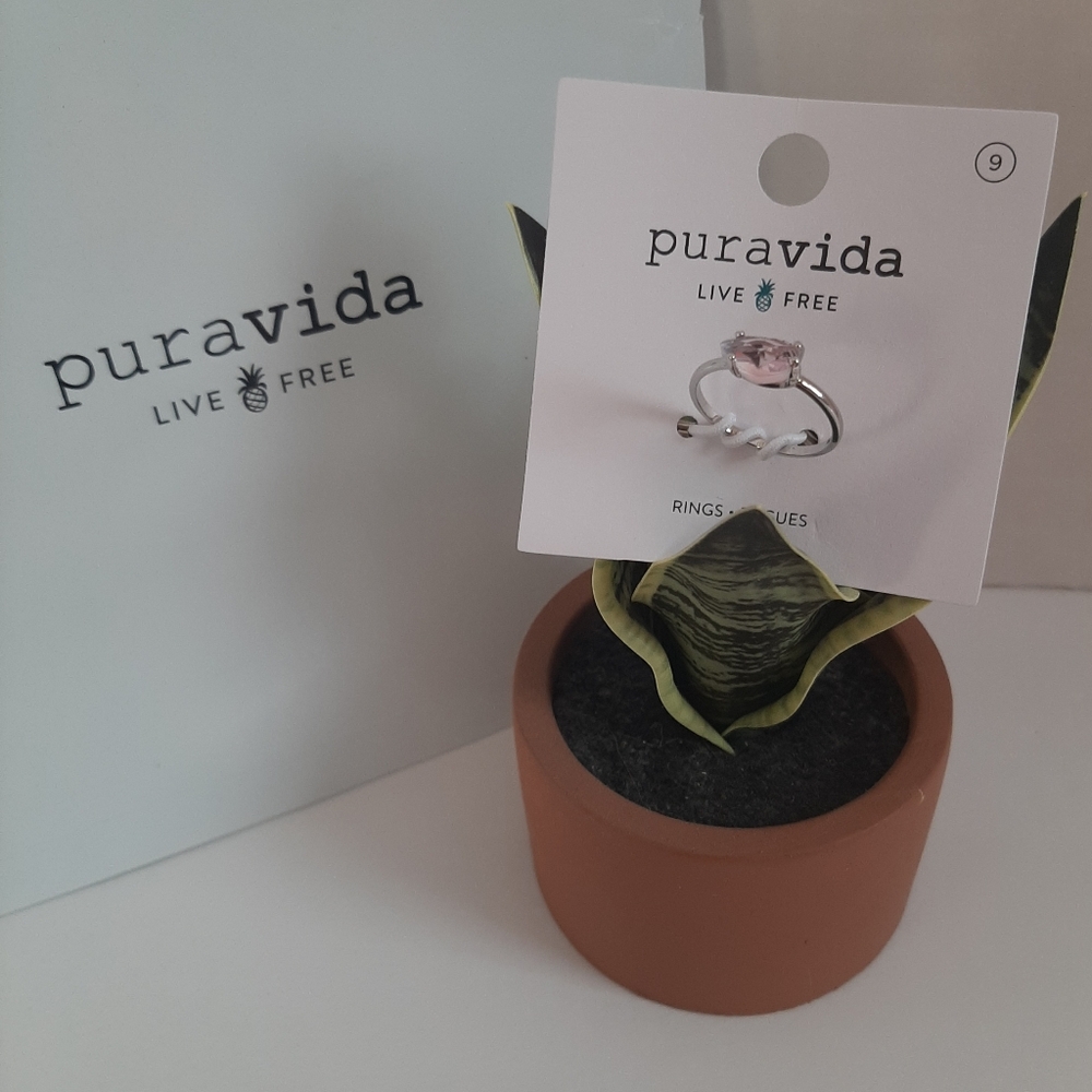 Pura Vida Womens Size 9 Silver Finish Plated Rainbow Quartz Glass Stone Ring